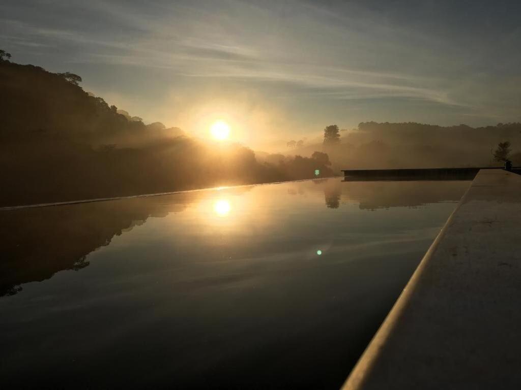 Chale Do Lago Super Luxo 库尼亚 外观 照片